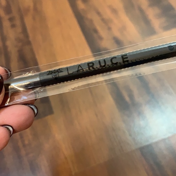 Laruce Tapered Blending Brush LR007 - Picture 4 of 10